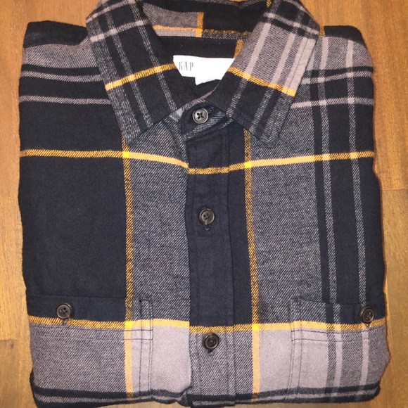 Gap shirt - Picture 1 of 5